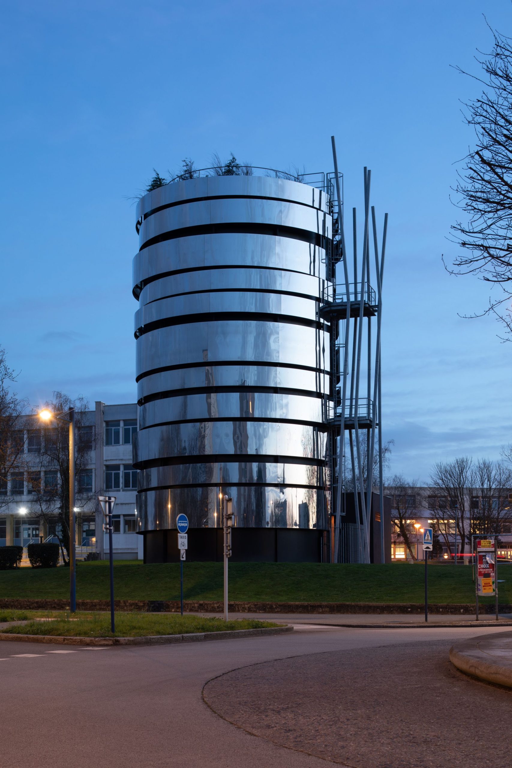 Miroir des énergies Brest -nuit a3argouarcharchitectes 7